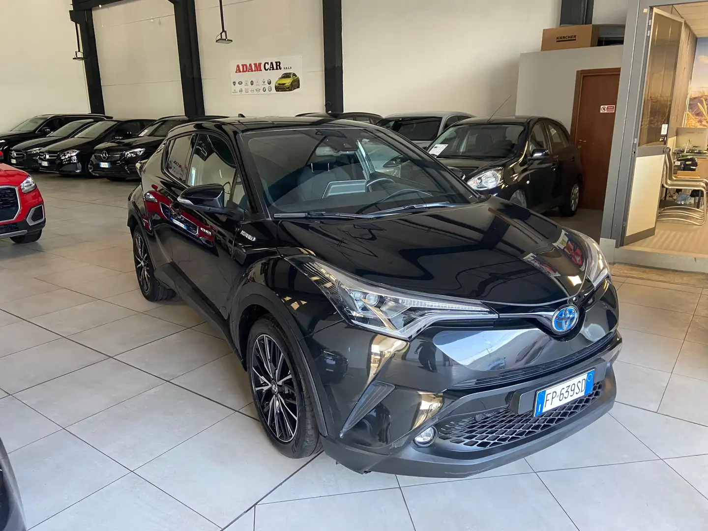 Toyota C-HR C-HR I 2016 1.8h Trend 2wd e-cvt Nero - 2