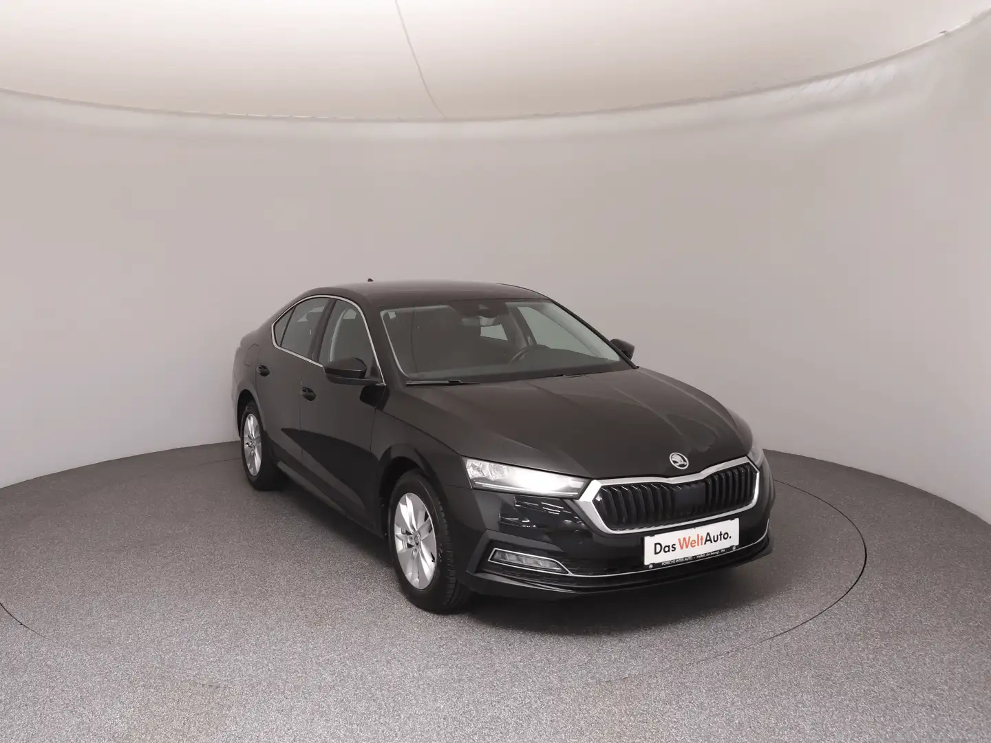 Skoda Octavia AmbitionTDI Noir - 2