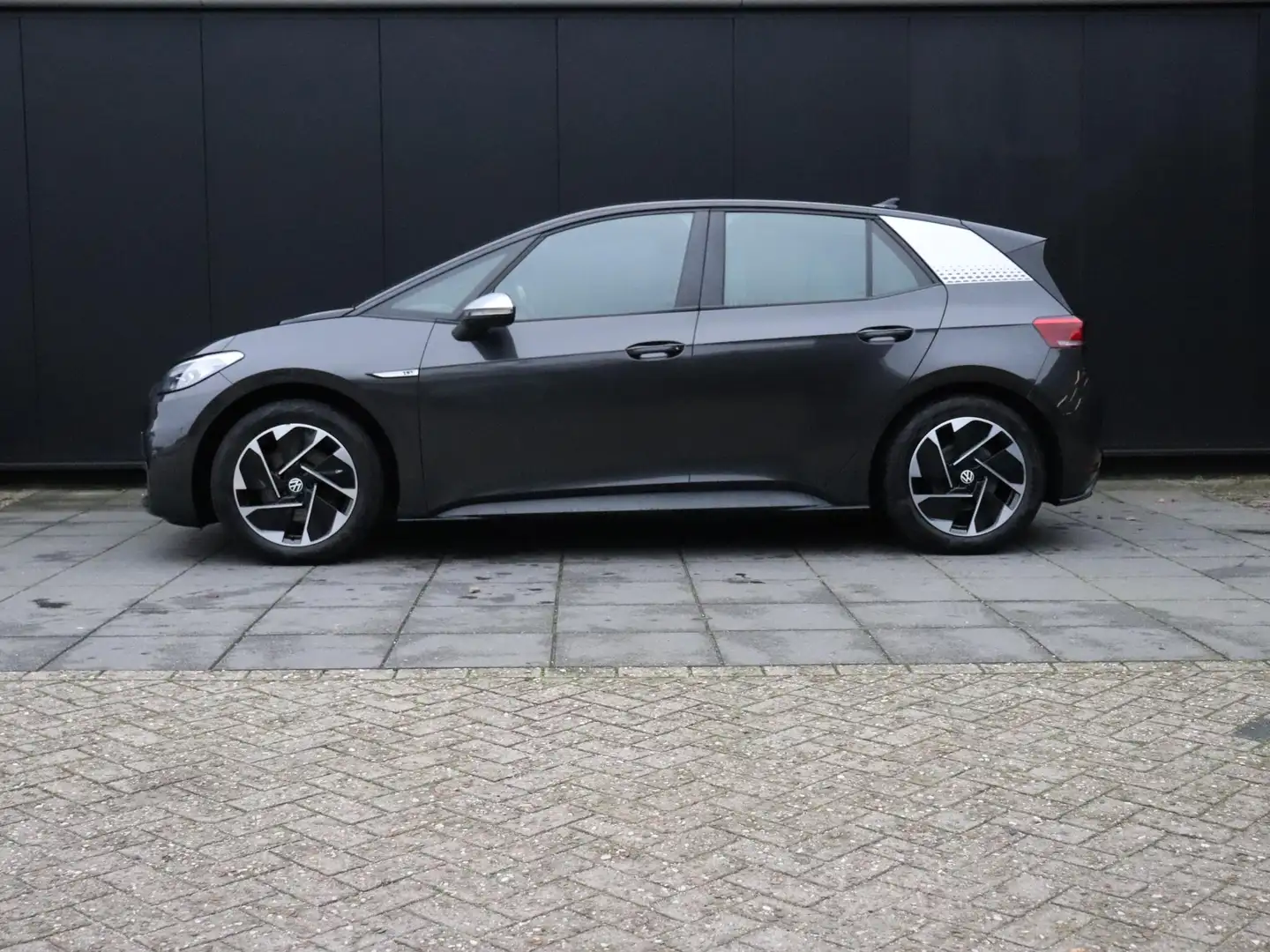 Volkswagen ID.3 First 58 kWh | PDC | CRUISE | NAVI | APPLE CARPLAY Gris - 2