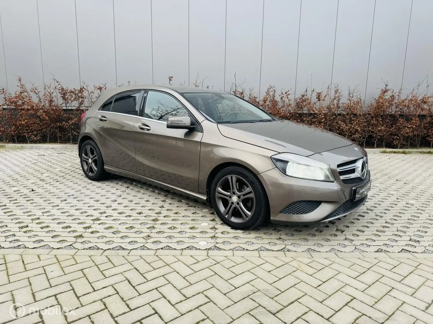 Mercedes-Benz A 200 Ambition Šedá - 2