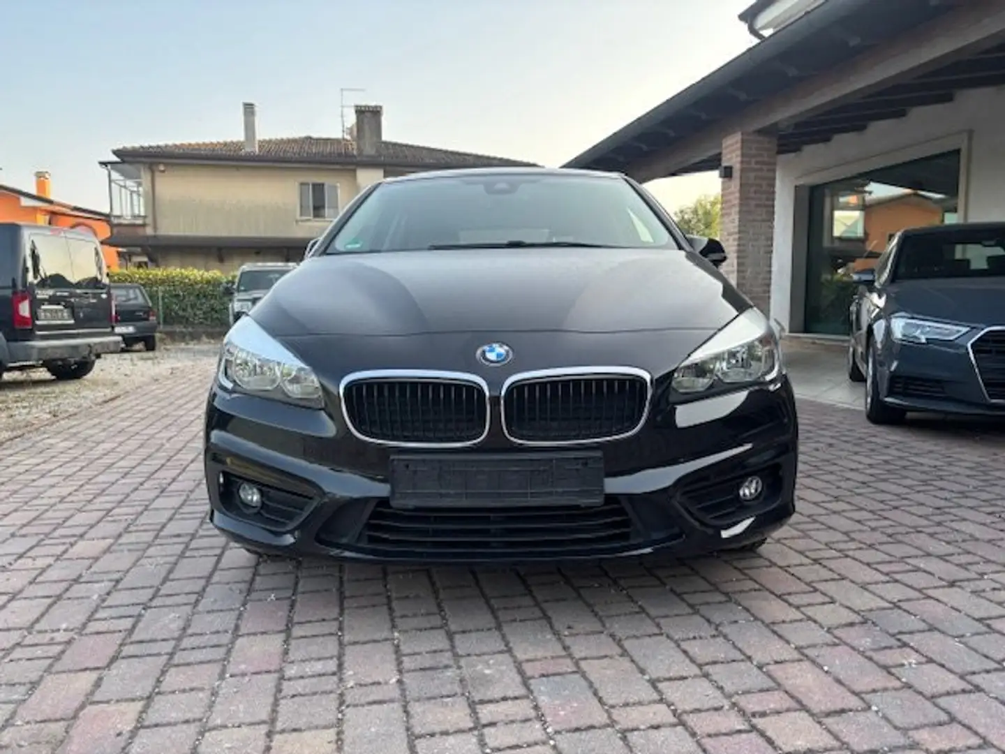 BMW 216 216i Active Tourer Luxury Nero - 2