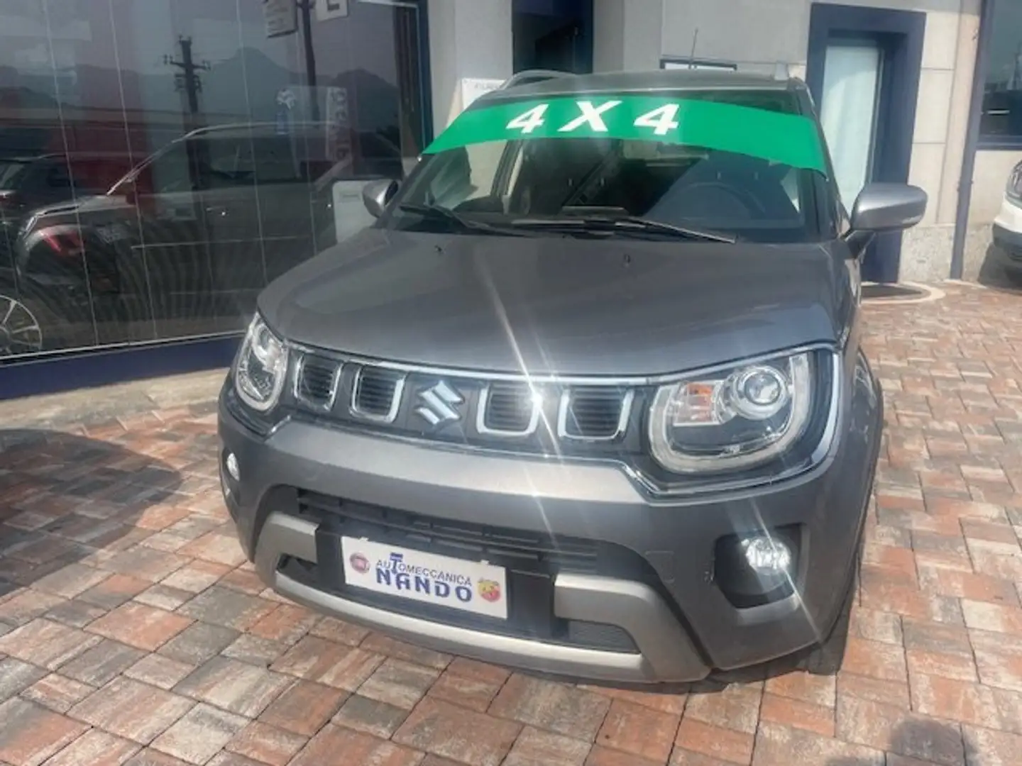Suzuki Ignis Ignis 1.2h Top 4wd allgrip Grijs - 1