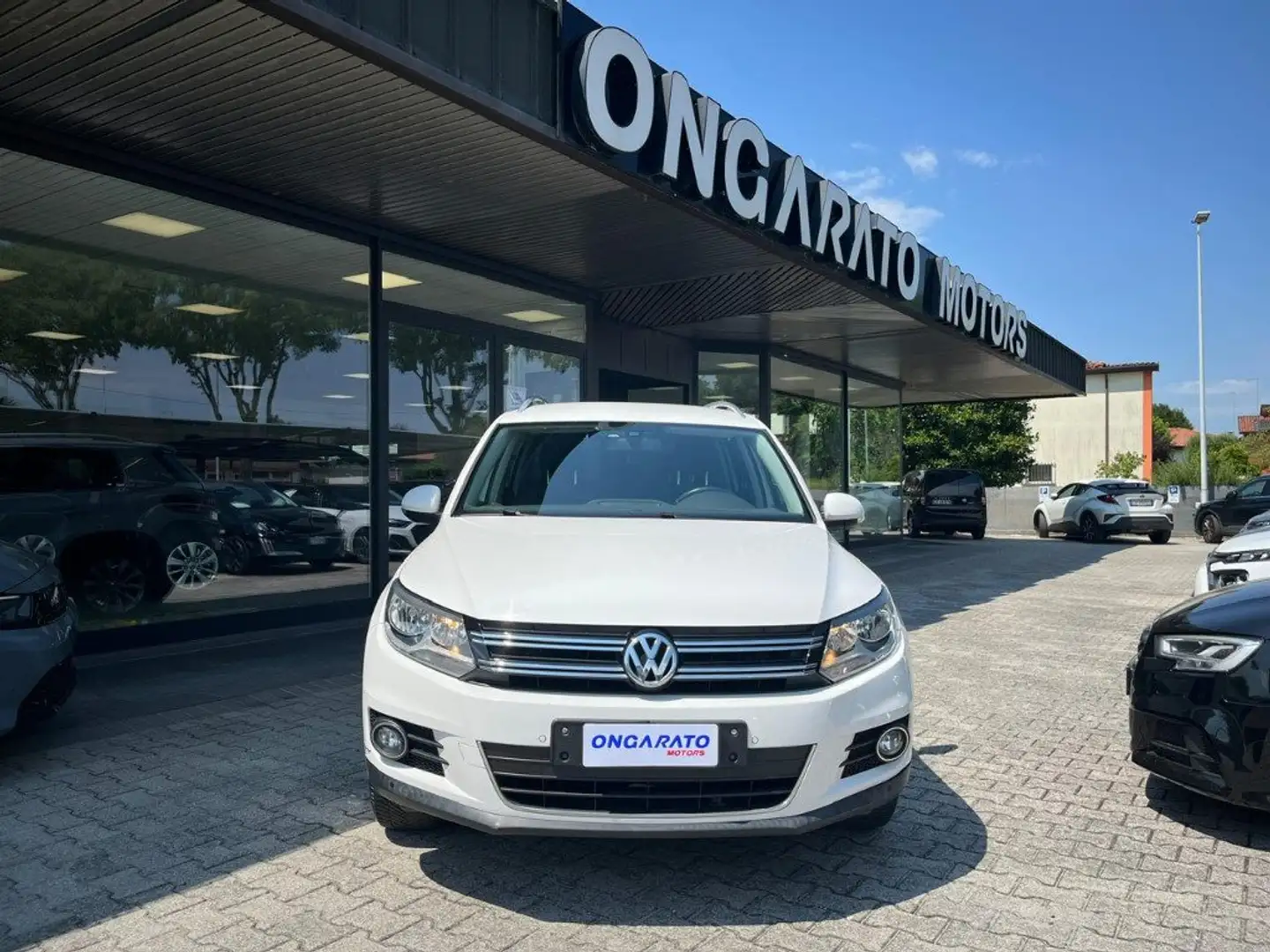 Volkswagen Tiguan 2.0 TDI 140CV 4MOTION DSG Sport & Style Bianco - 2