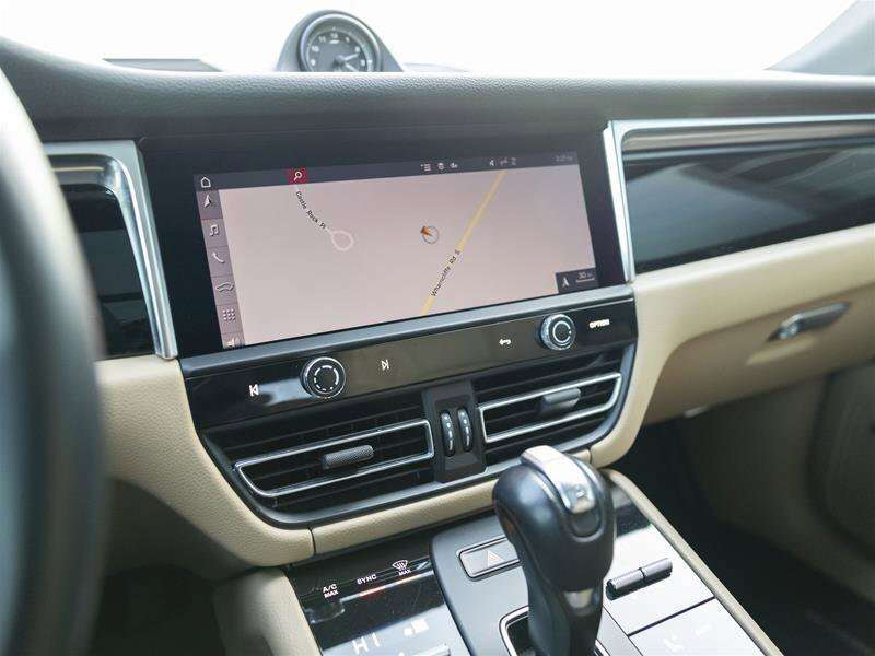 2023 Porsche Macan S Black thumb 26