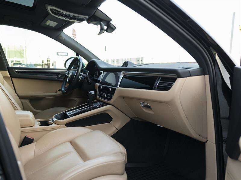 2023 Porsche Macan S Black thumb 17