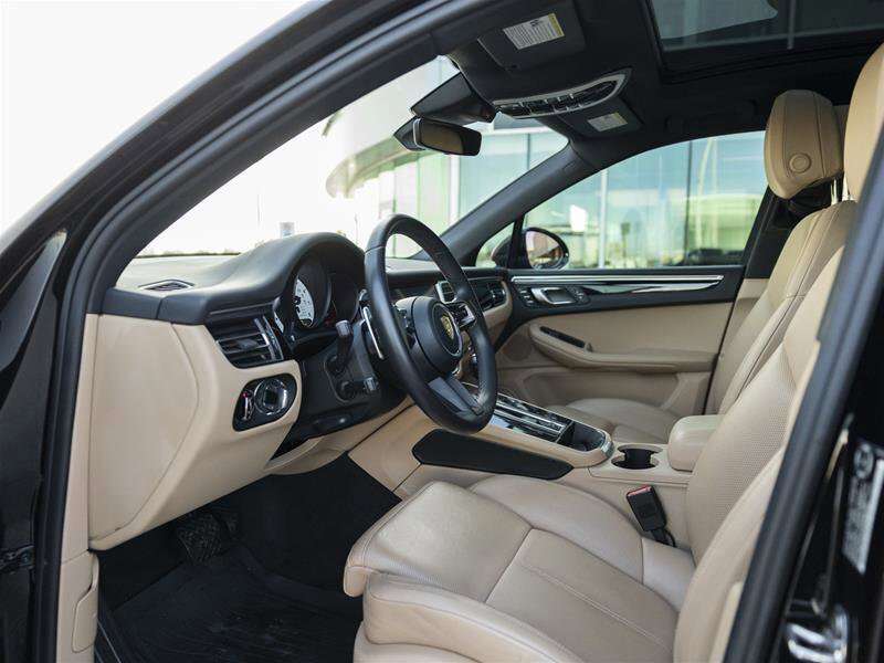 2023 Porsche Macan S Black thumb 12