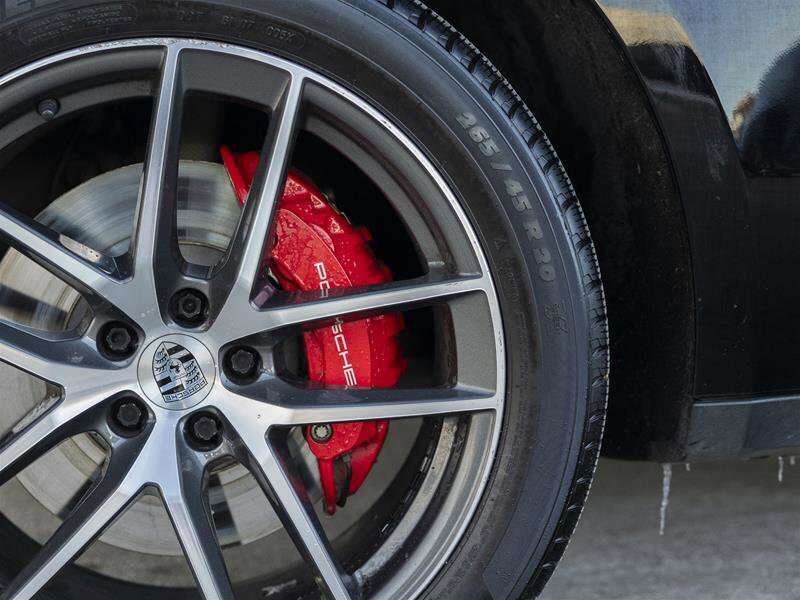 2023 Porsche Macan S Black thumb 6