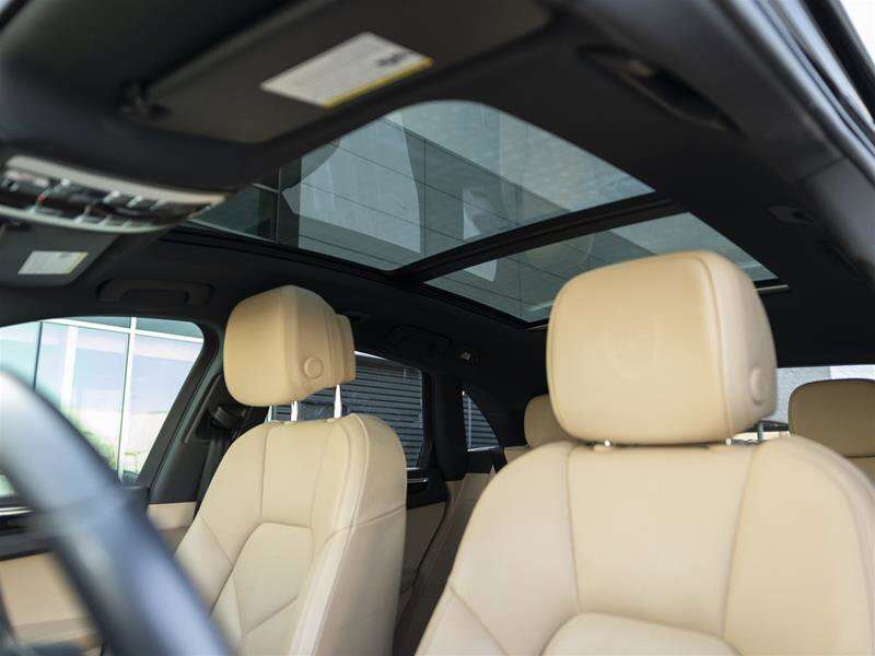 2023 Porsche Macan S Black thumb 14