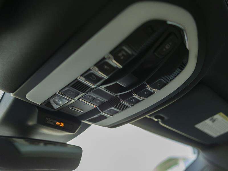 2023 Porsche Macan S Black thumb 28