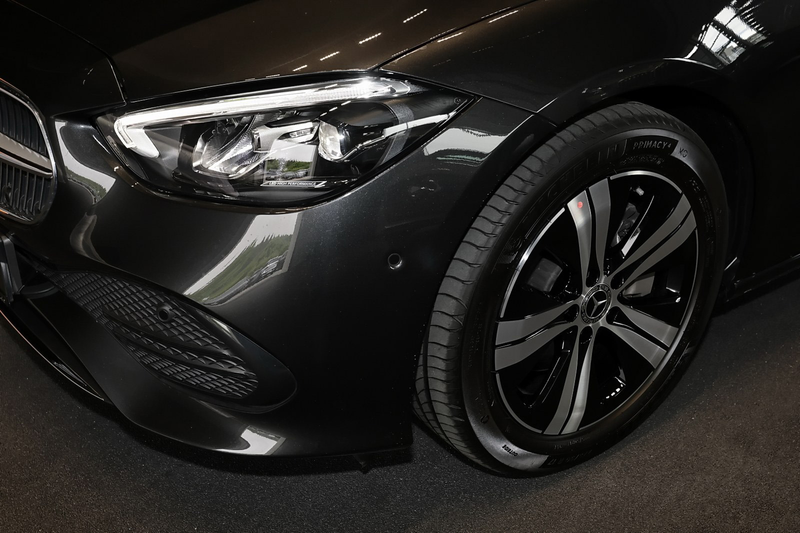 Mercedes-Benz C 200 d AHK+TOTWINKEL+4x SITZHEIZUNG+KAMERA+LED — photo 4