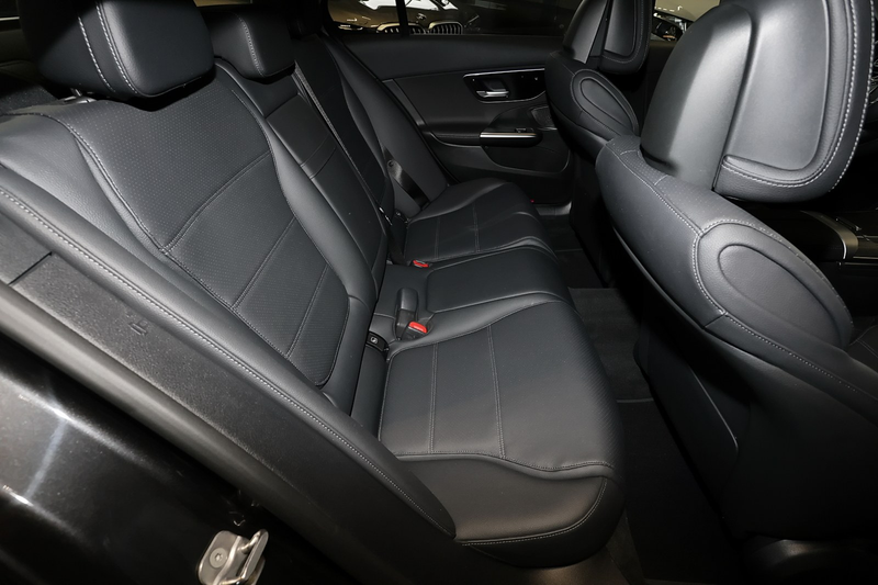 Mercedes-Benz C 200 d AHK+TOTWINKEL+4x SITZHEIZUNG+KAMERA+LED — photo 7