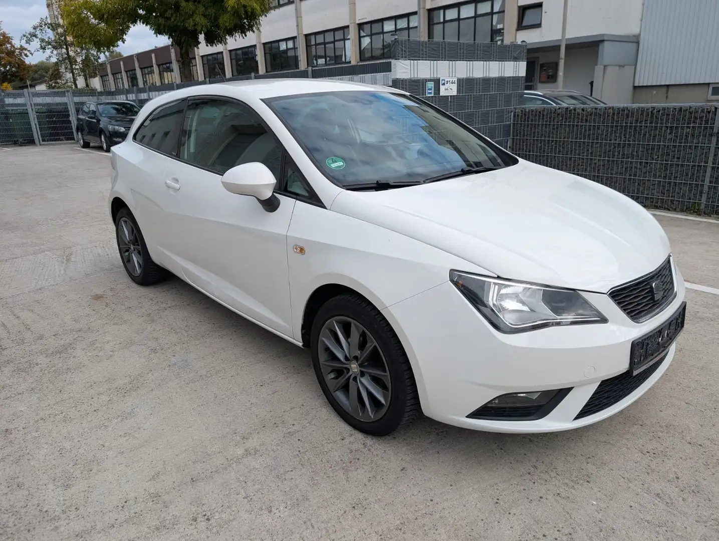 SEAT Ibiza SC i-Tech  Sport Blanc - 1