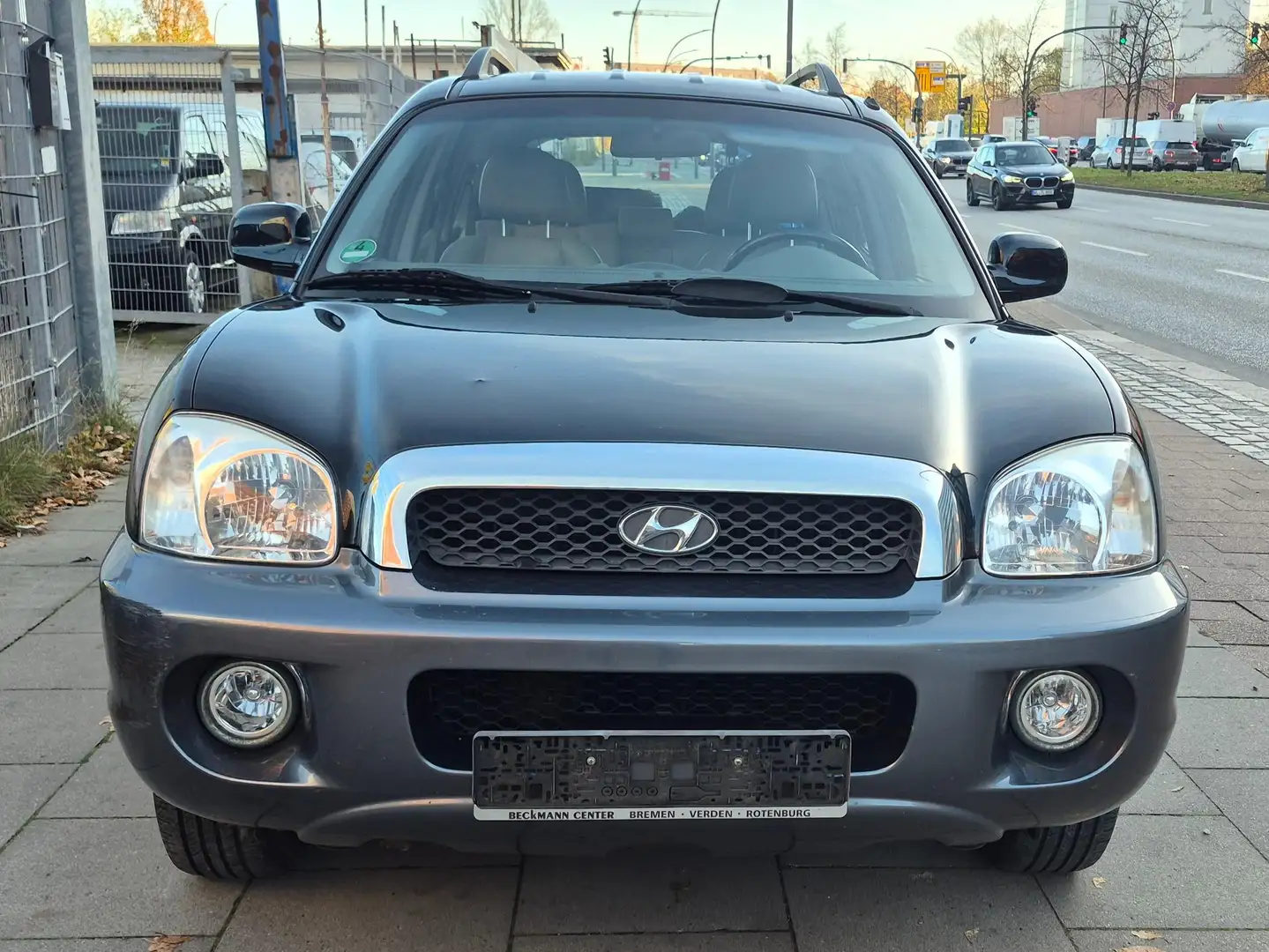 Hyundai SANTA FE 2.4 GLS Team 06 (2WD)*TÜV Bis März 2027* Schwarz - 2