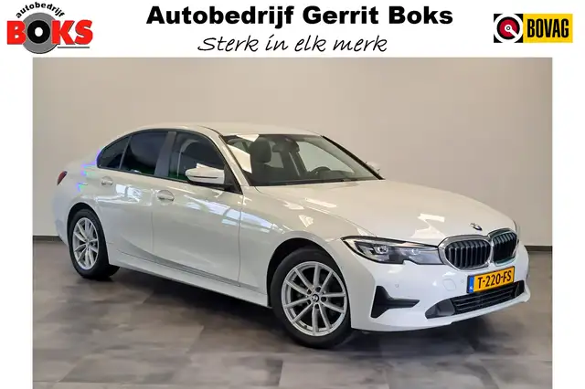 BMW 318 3-serie 318i Executive Navigatie Clima Cruise PDC