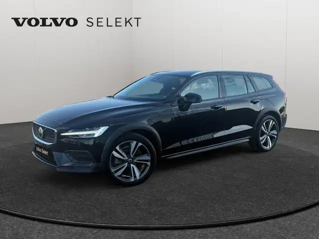 Volvo V60 Cross Country B4 Plus Bright / Diesel