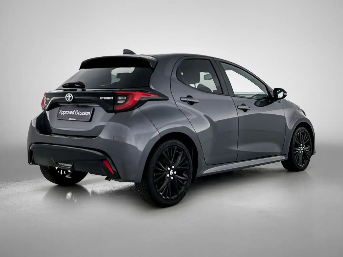 Toyota Yaris 1.5 Hybrid Dynamic Limited | Stoel+Stuur verwarmin Grijs - 2
