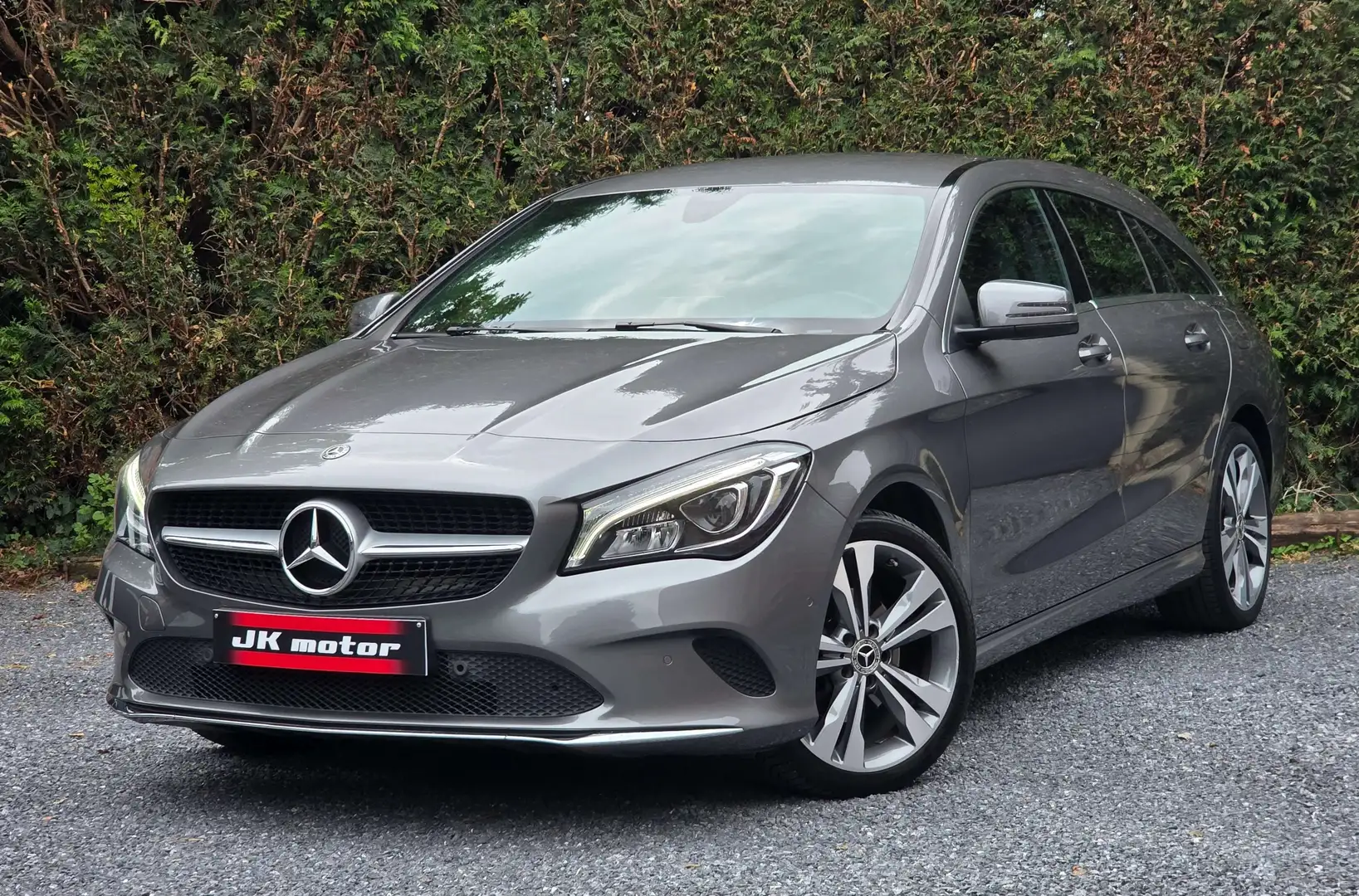 Mercedes-Benz CLA 180 CUIR - XENON - AUTOMATIQUE   * GARANTIE * Gris - 2