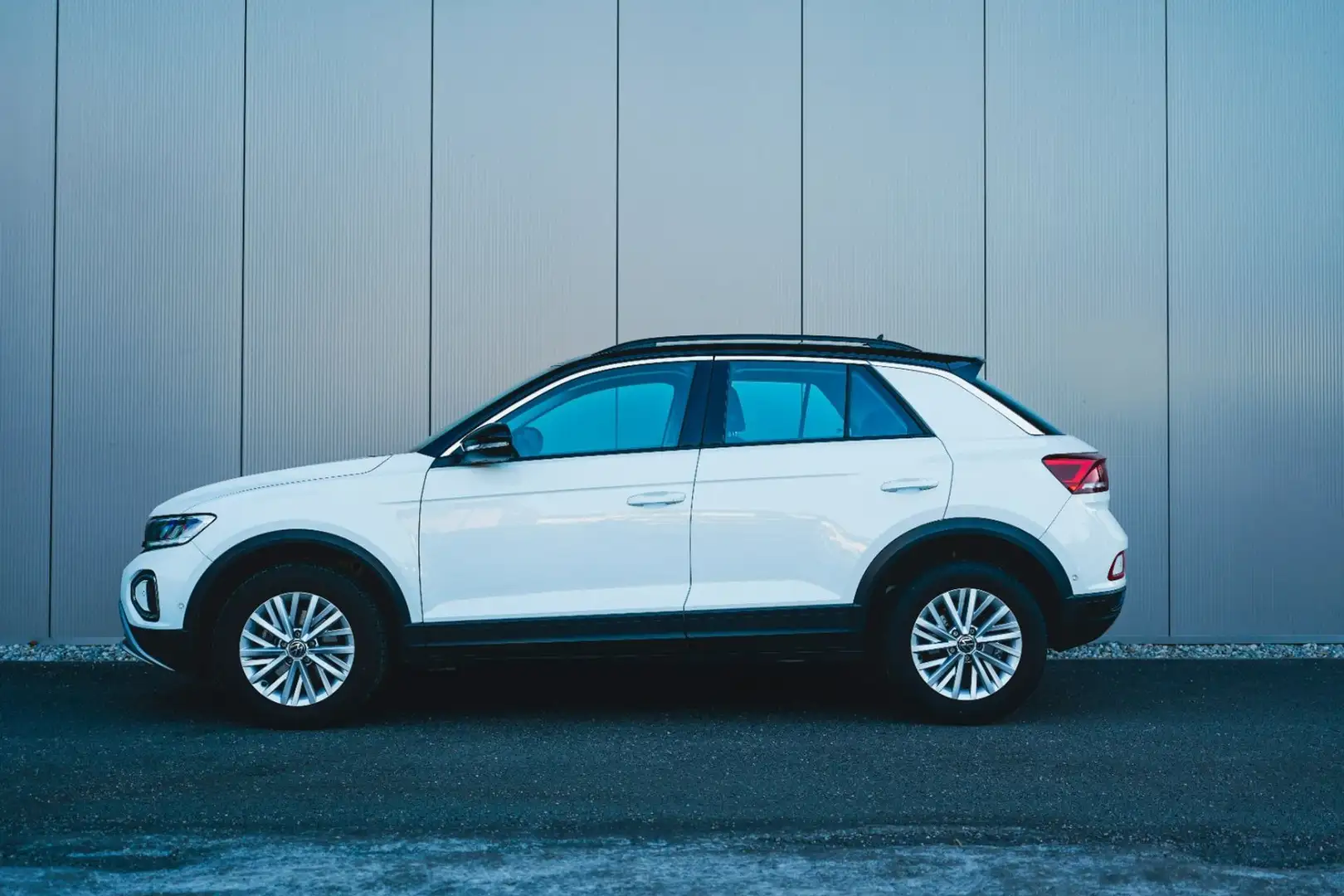 Volkswagen T-Roc 1.0 TSI Life OPF Weiß - 2