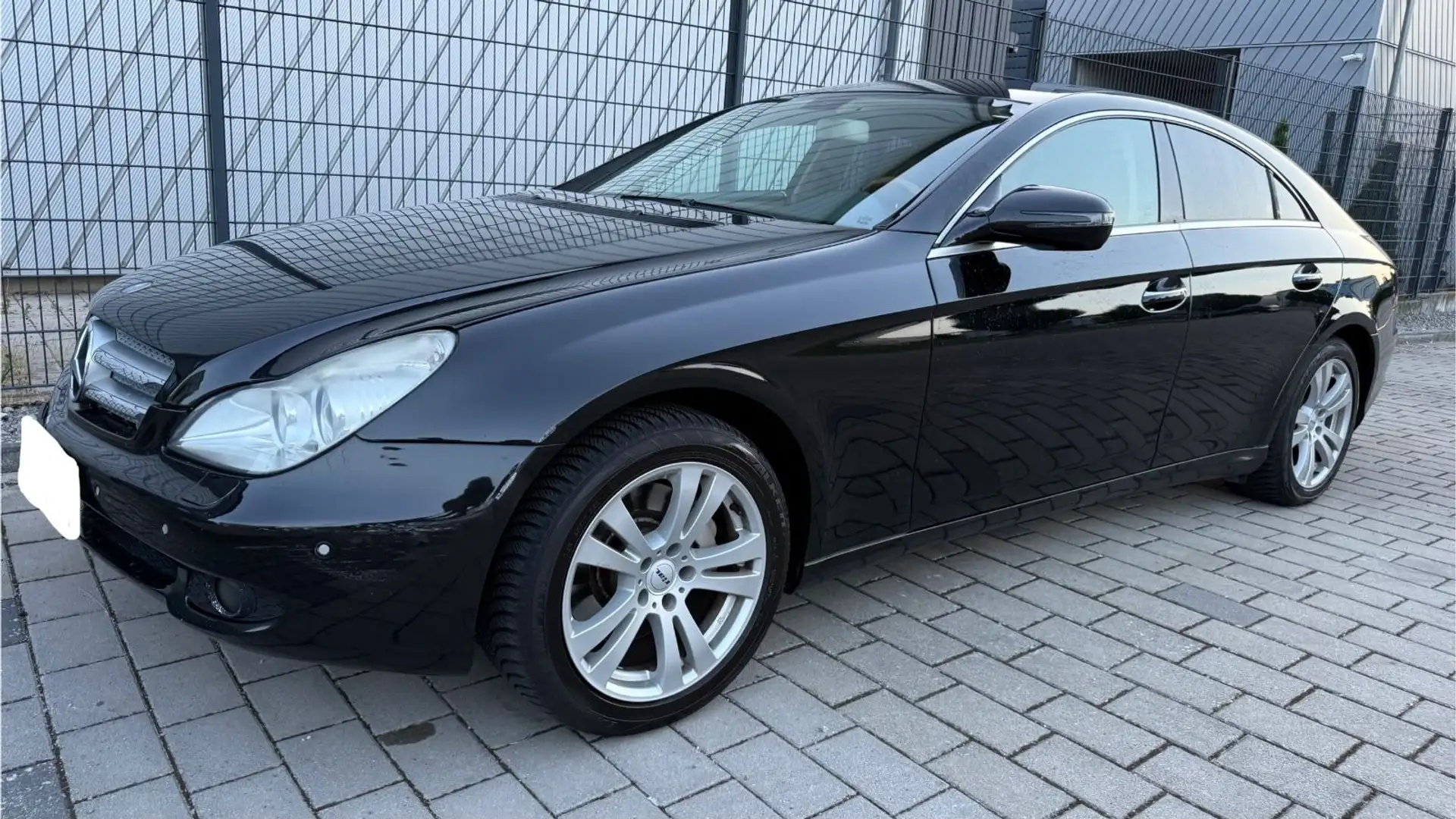 Mercedes-Benz CLS 350 CGI AUTOMATIK,TÜV,VOLLLEDER,NAVI,KLIMA Schwarz - 1