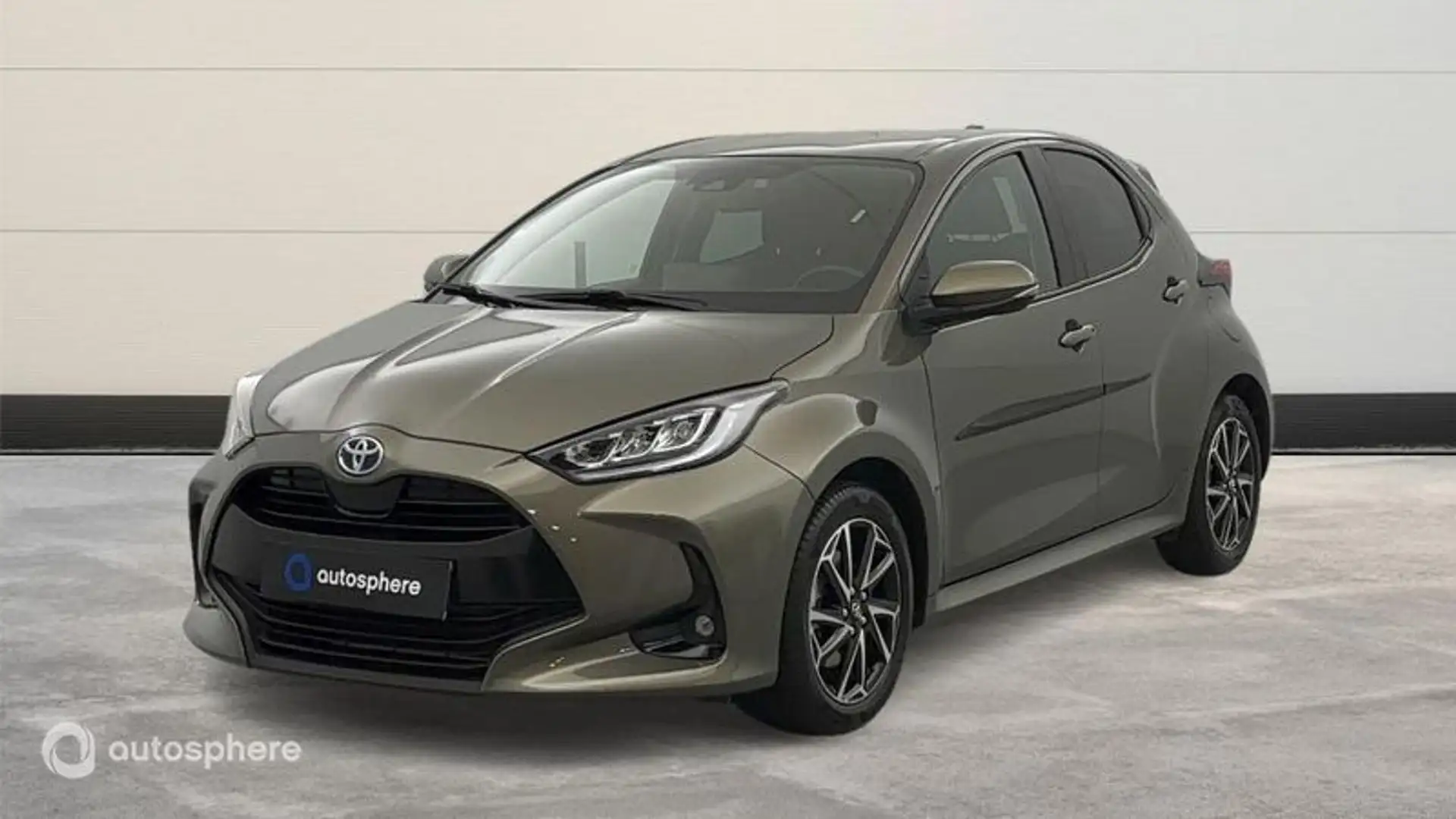 Toyota Yaris 116h Collection 5p - 1