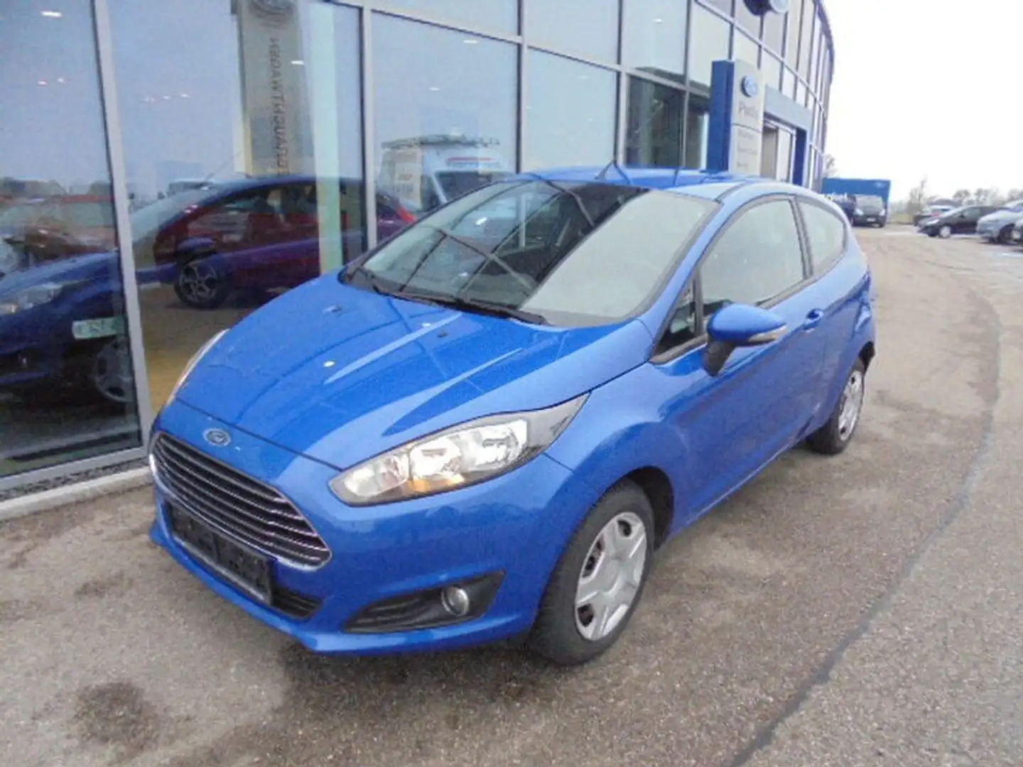 Ford Fiesta Trend 1,25L 82PS Benzin Blau - 1