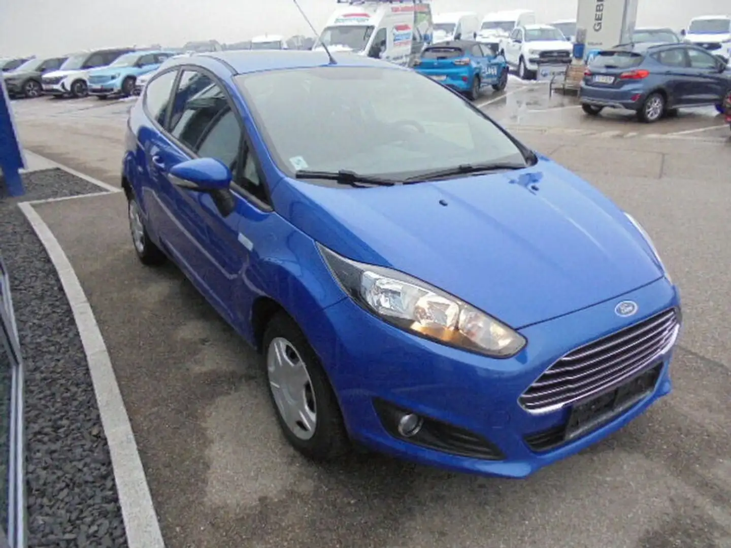 Ford Fiesta Trend 1,25L 82PS Benzin Blau - 2
