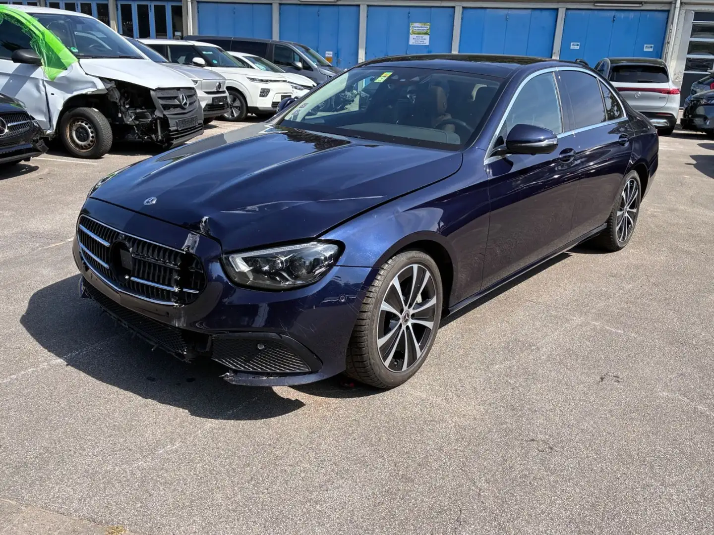 Mercedes-Benz E 400 d 4M Avantgarde *Panorama*360°Cam*Distronic Bleu - 1