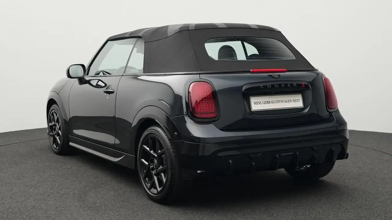MINI Cooper S Cabrio John Cooper Works Trim 4