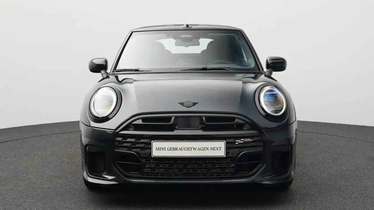 MINI Cooper S Cabrio John Cooper Works Trim 16