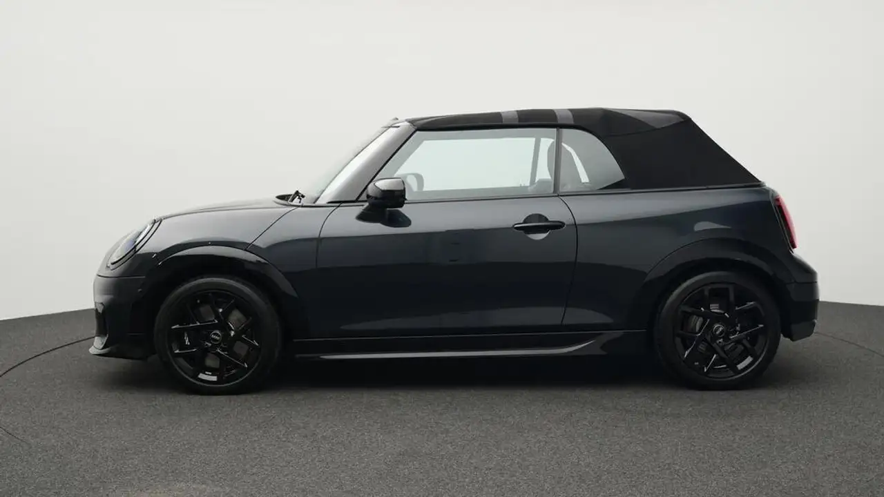 MINI Cooper S Cabrio John Cooper Works Trim 2