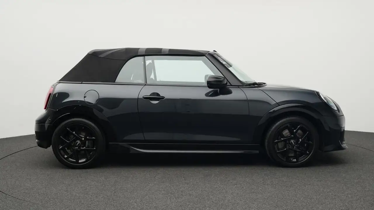 MINI Cooper S Cabrio John Cooper Works Trim 3