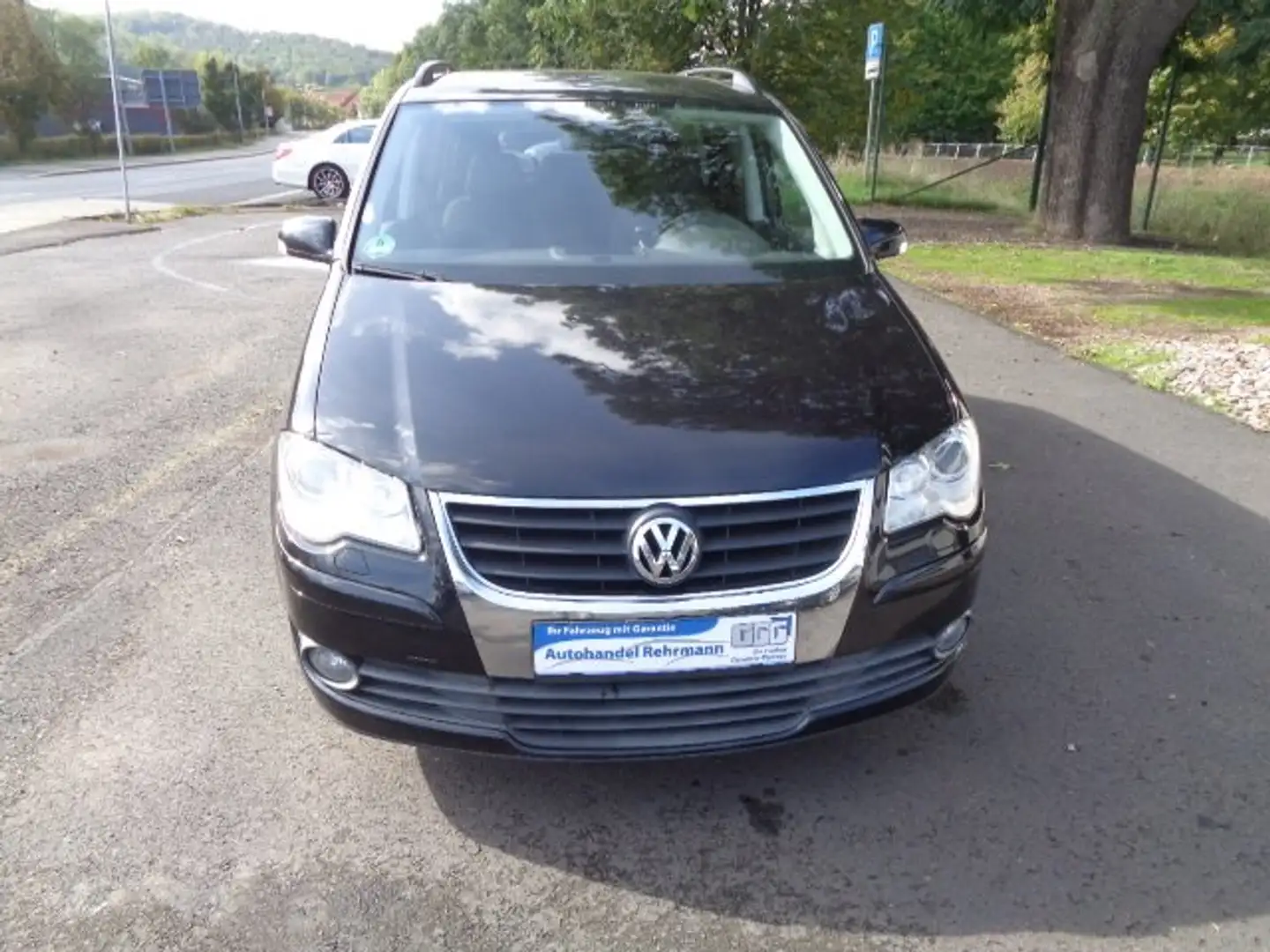 Volkswagen Touran 1.4 TSI United/Bi-Xenon/Navi/PDC/AHK/Sitzh./Temp. Zwart - 2