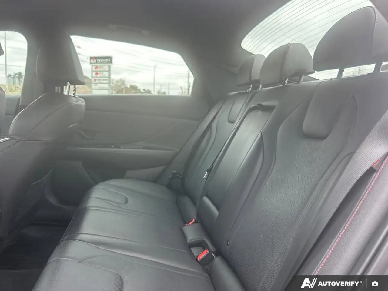 Hyundai ELANTRA снимка Hyundai ELANTRA