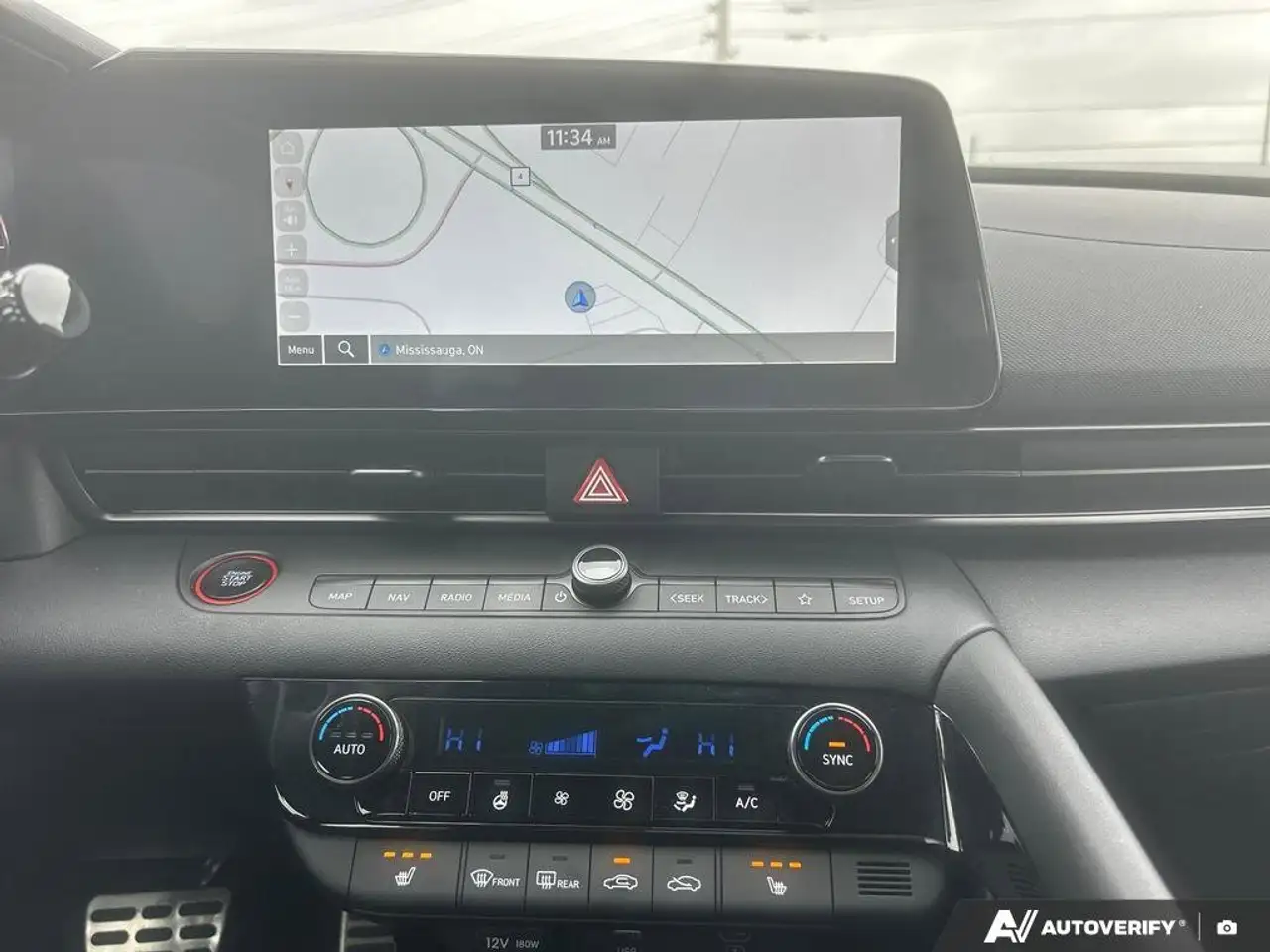 Hyundai ELANTRA снимка Hyundai ELANTRA