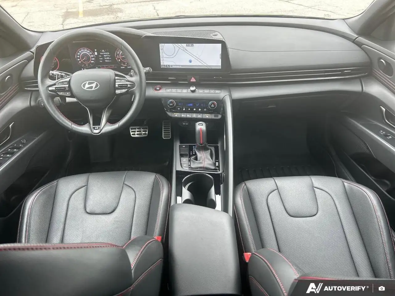 Hyundai ELANTRA снимка Hyundai ELANTRA
