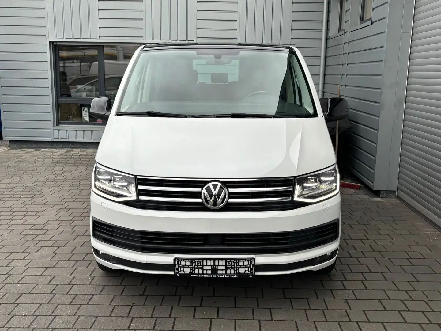 Volkswagen T6 Multivan DSG LED S-DACH Standh. elekt. Sitze Weiß - 2