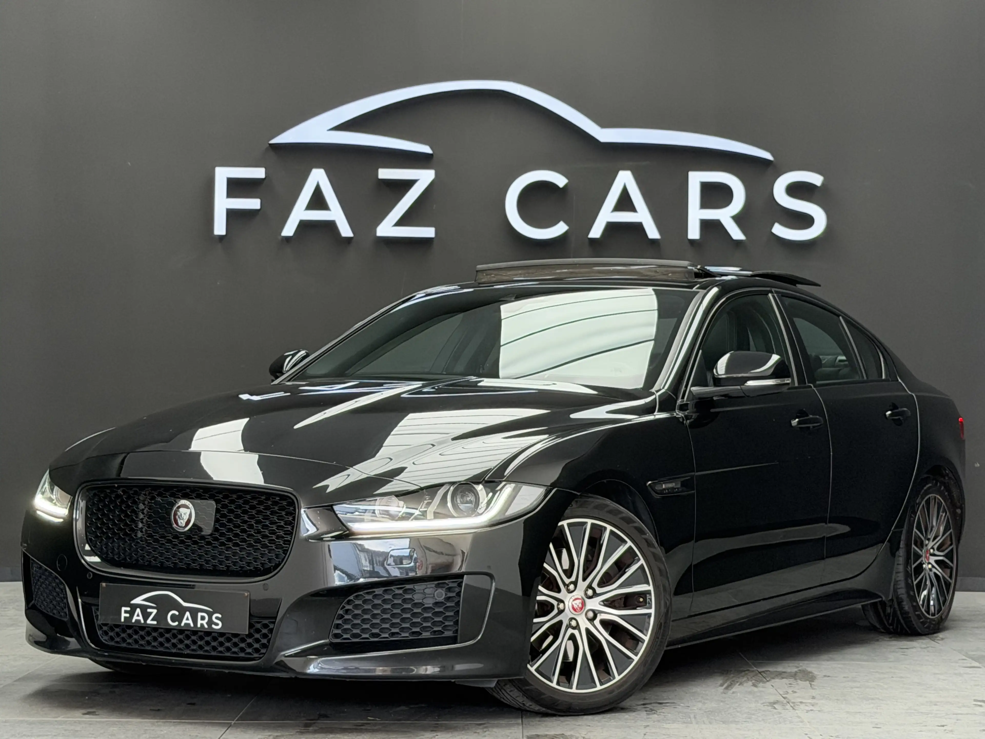 Jaguar XE 2.0 T Landmark Edition * 1ER PROP + CUIR + GPS *