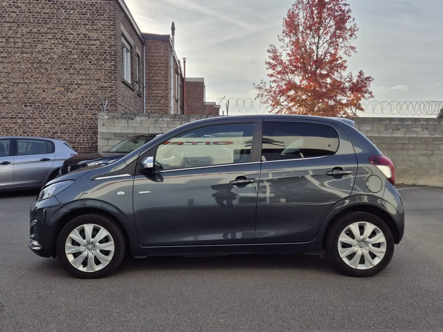 Peugeot 108 108 1.0 VTi Style S Grijs - 2