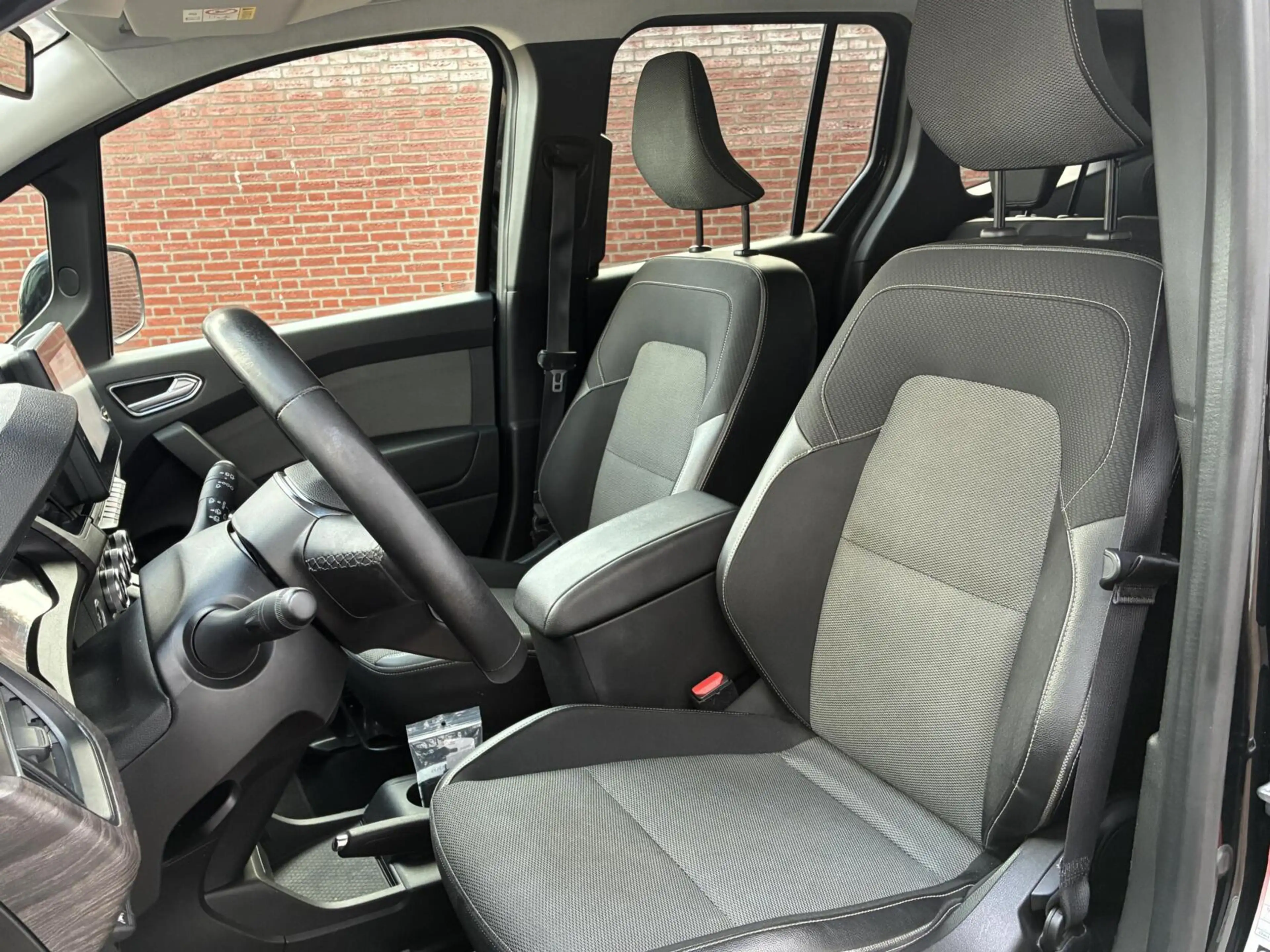 Renault Kangoo Grand Techno 1.3 TCe Autom 5 Pers Camera 2024 Nieu — photo 6