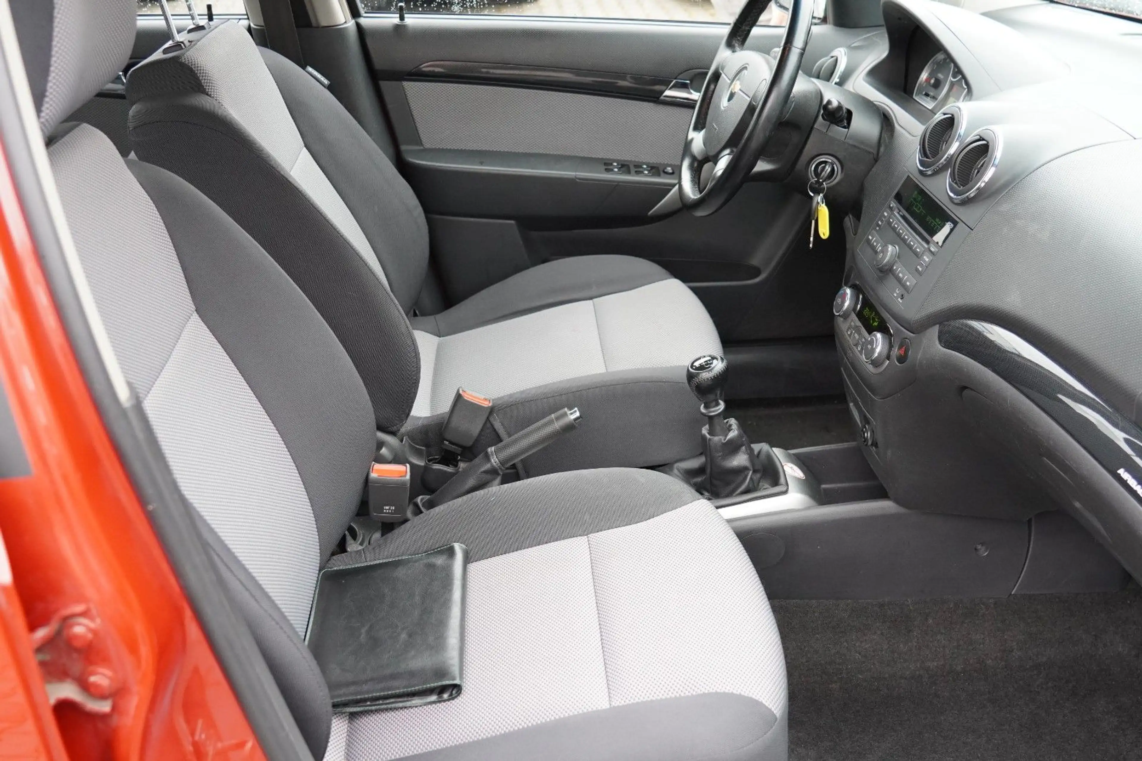 Chevrolet Aveo Schrägheck LT MIT 3 JAHREN GARANTIE — photo 9