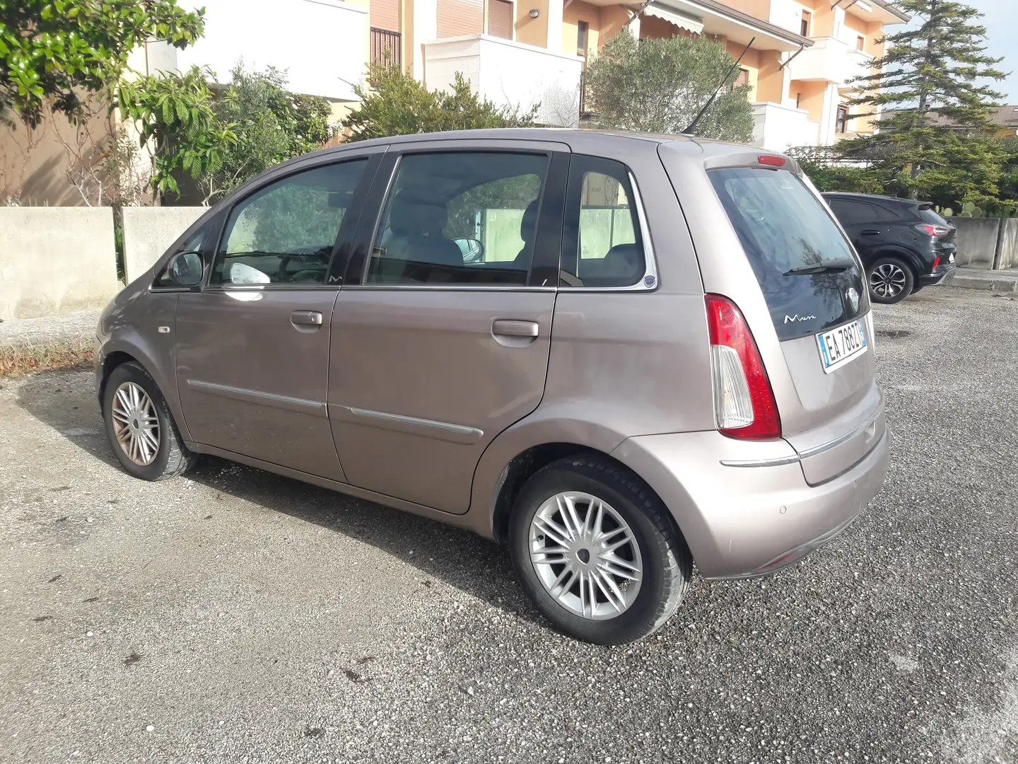 Lancia MUSA Musa 1.3 mjt Oro Plus 90cv Gri - 2