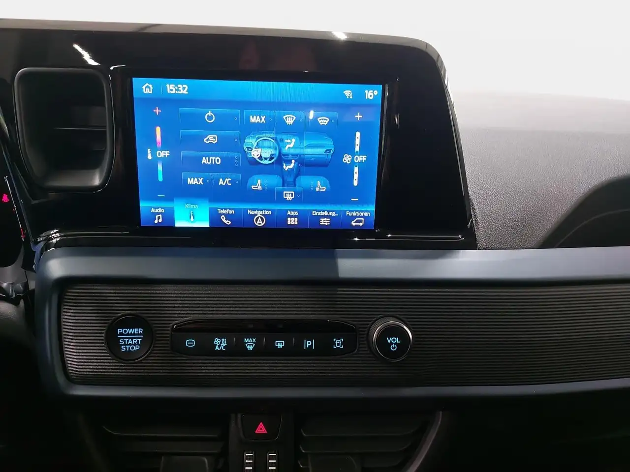 Ford Tourneo Courier TOURNEO COURIER 1.0 EB AUT. ACTIVE NAVI+ACC+WINTER 12