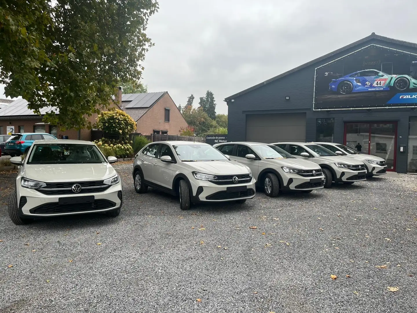 Volkswagen Taigo Taigo 1.0 TSI Life OPF Beżowy - 2