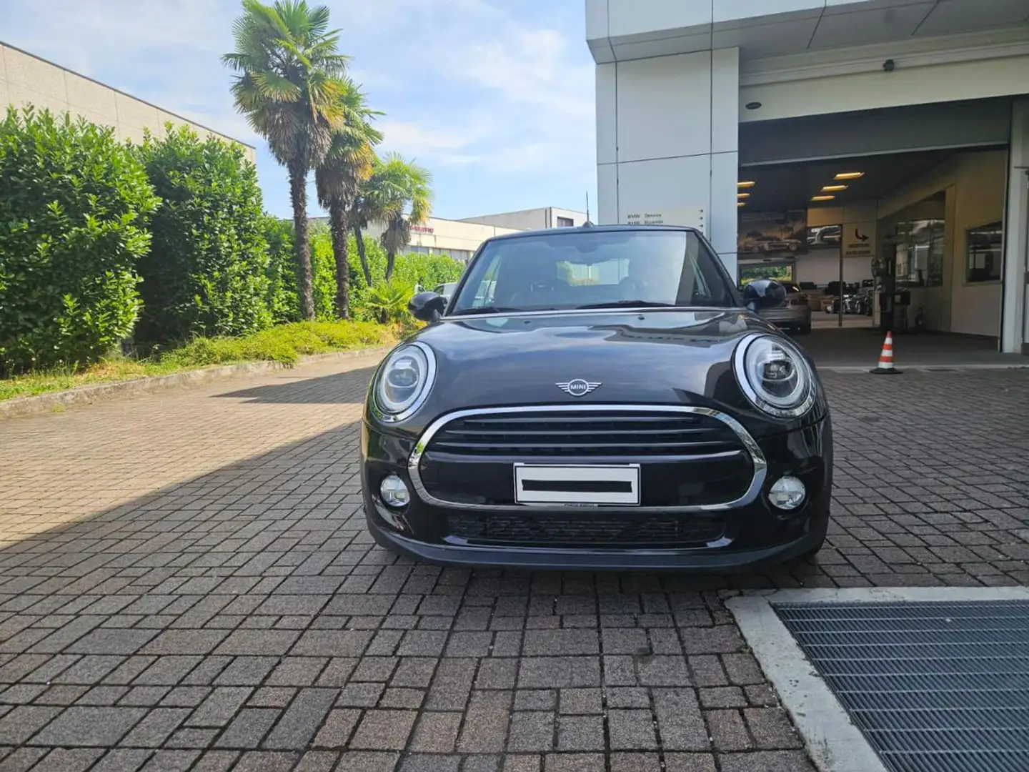 MINI Cooper D Cabrio Mini 1.5 Hype Negro - 2