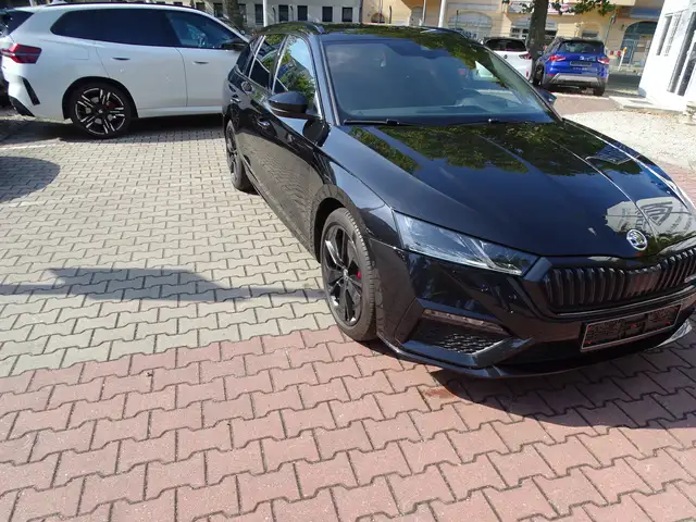 Skoda Octavia view 3