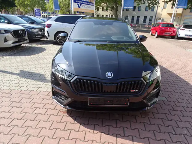 Skoda Octavia view 2