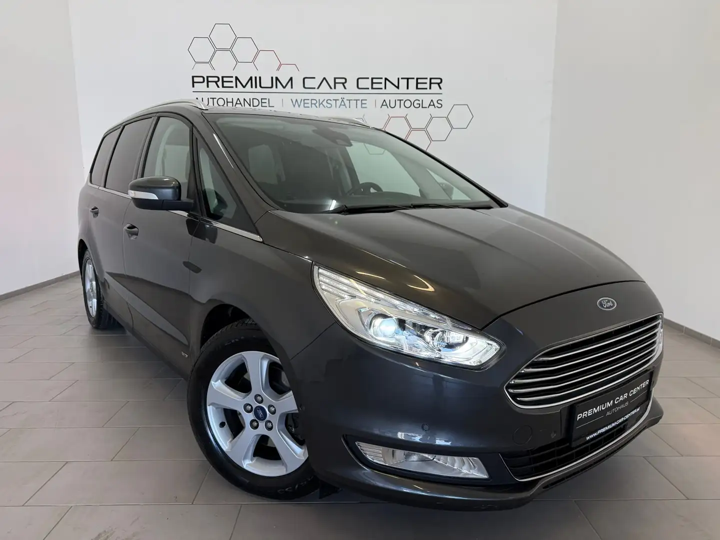 Ford Galaxy 2,0 TDCi Titanium AWD 7xSITZER / ALLRAD / NAVI Grau - 1