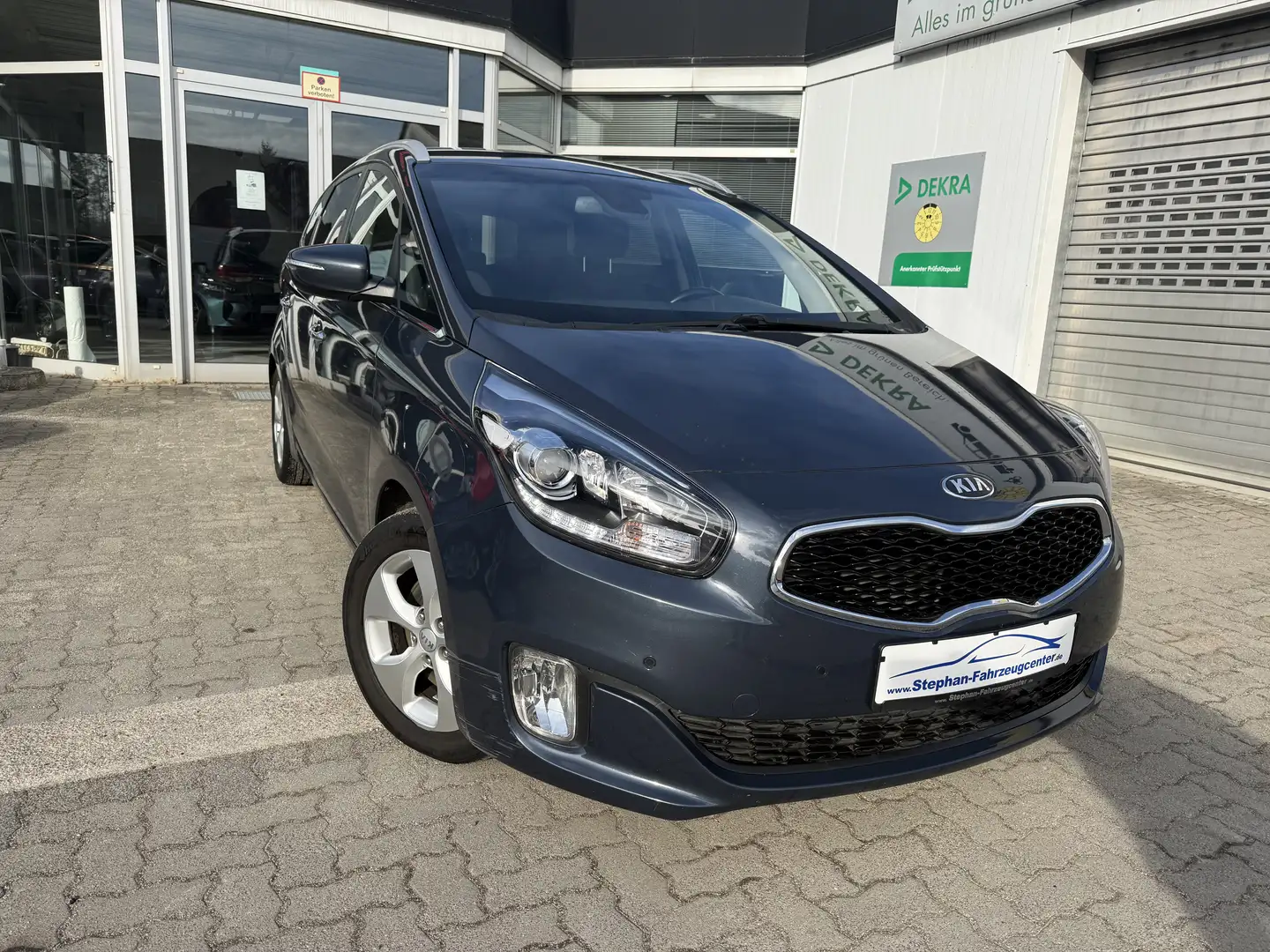 Kia Carens 7Sitzer Edition 7 mit Klima/Alus/MFL/EFH/AHK/Alus/ Azul - 1