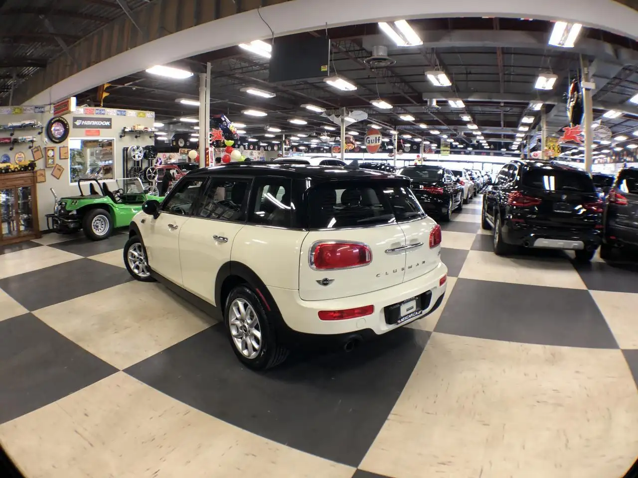 MINI Cooper Clubman снимка MINI Cooper Clubman