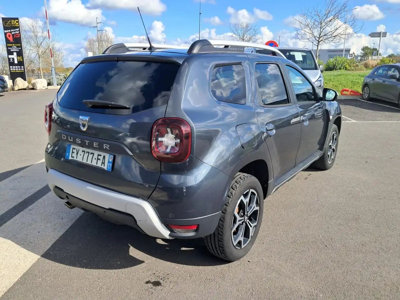 Dacia Duster — photo 4